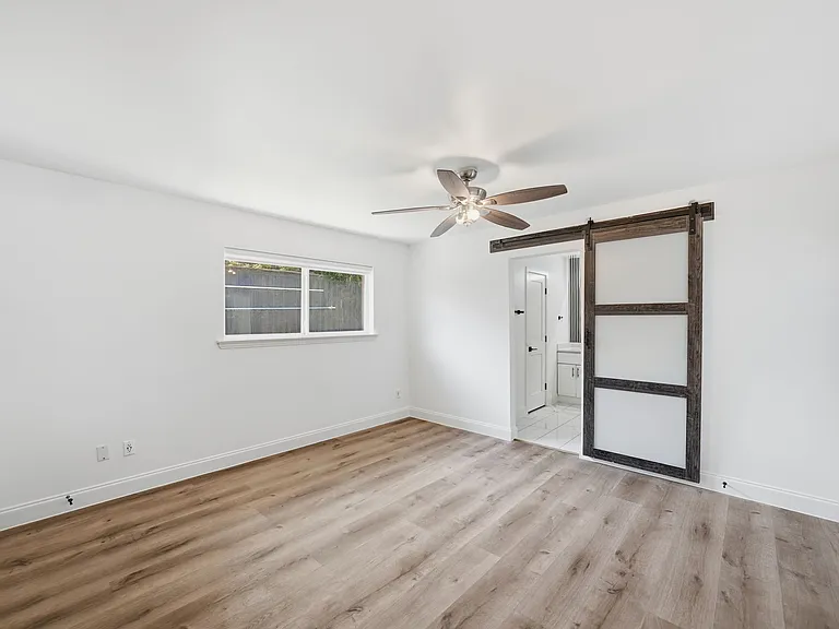 7765 El Pensador Dr — Photo 15
