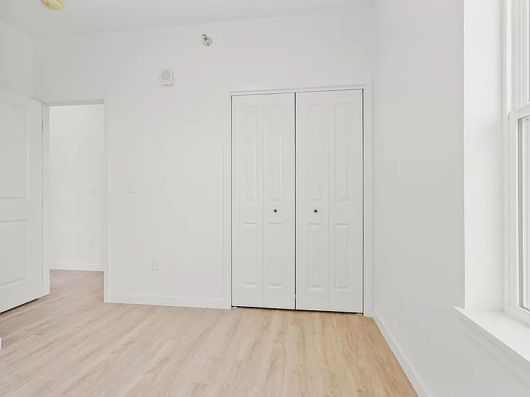 Twin Oaks Apartments — Photo 57