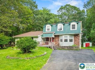 2102 Woodland Ct, Pocono Summit, PA 18346