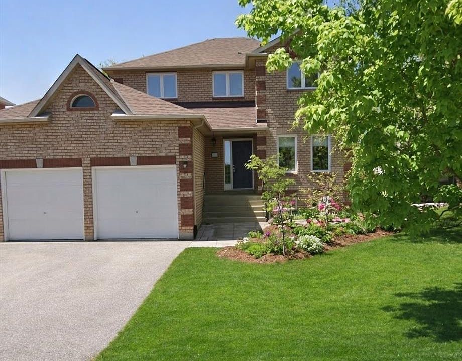 1st image of 304 Daniel Cres