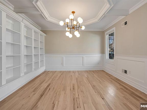 4th image of 41 Sunset Rd