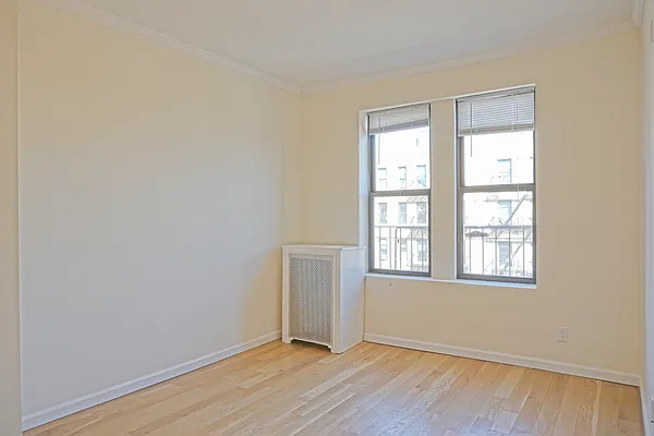 Rented by Compass | media 12