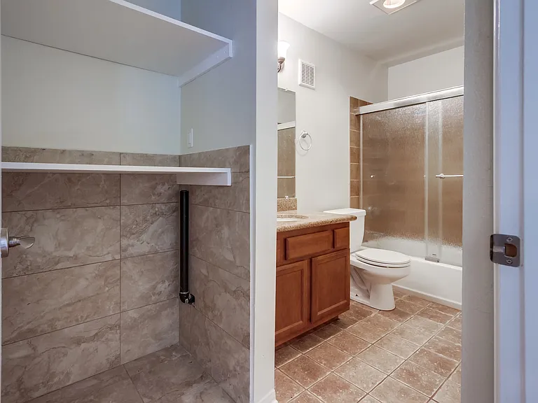 432 Edgehill Ln #33 — Photo 16
