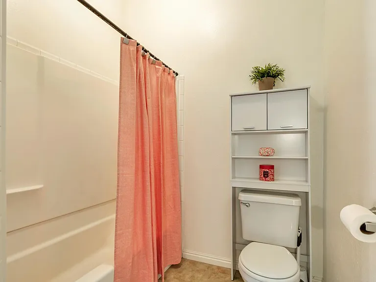 11552 S Harvest Rain Ave #B — Photo 10