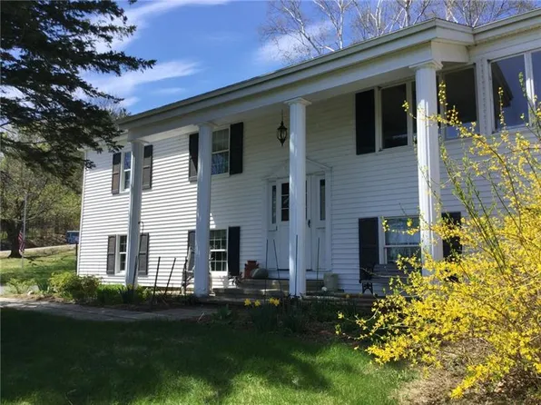 227 Temple Rd, Wilton, ME 04294