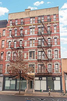 5th image of 157 Suffolk St APT 304