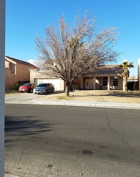 1st image of 3729 Hollowglen Dr