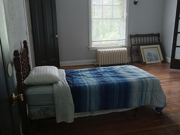 5th image of 1511 N Bigelow St #8