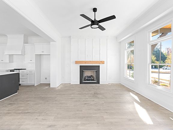 The Endeavor at Foxhall Resort