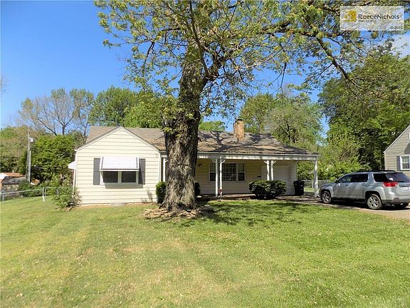 2nd image of 2736 S Crysler Ave
