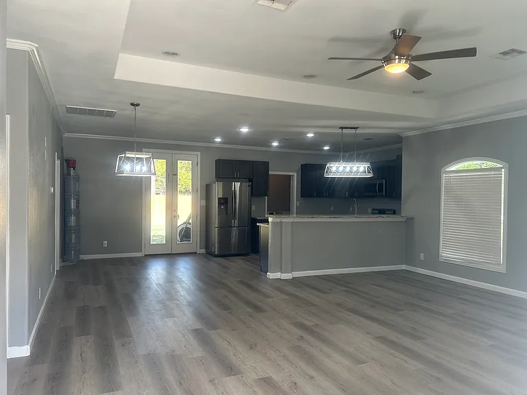 6599 Johnson Ln — Photo 12