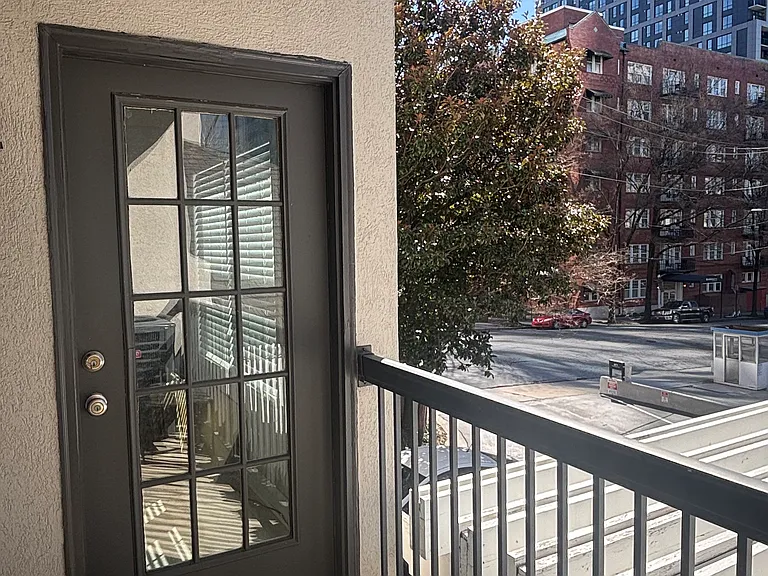 1074 Peachtree Walk NE #B222 — Photo 32