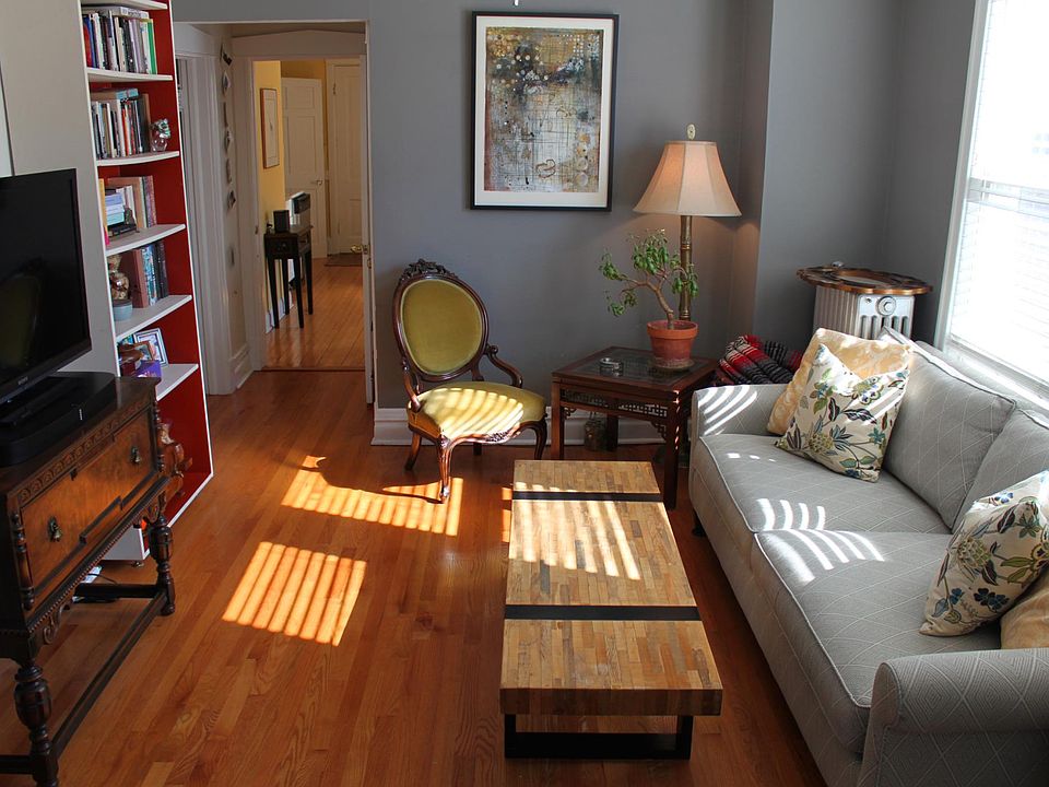 1st image of 4903 N Hoyne Ave APT 2