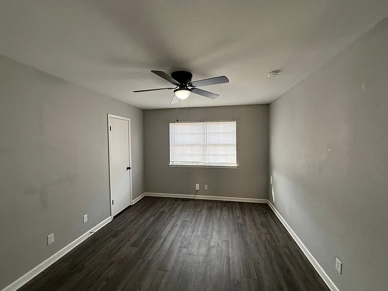 3128 Sunset Dr — Photo 9