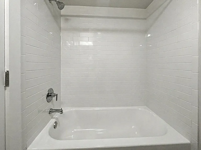 8 Midland Rd — Photo 11