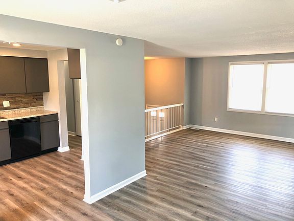 4th image of 2839 Sheffield Dr