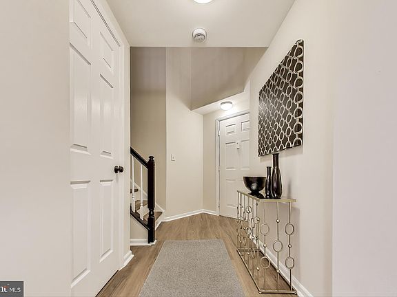 3rd image of 2107 Highcourt Ln APT 304