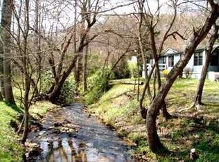 522 Hidden Valley Cir, Morganton, GA 30560