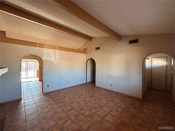 5th image of 4390 Calle Viveza
