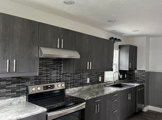 327 S A St, Albia, IA 52531