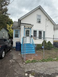 117 Lawrence St, Syracuse, NY, 13208