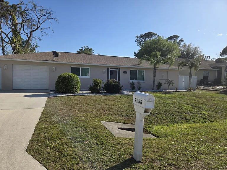 9156 Irving Rd — Photo 1