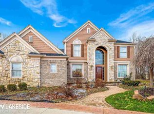 4180 Holly Ln, Rochester, MI 48306