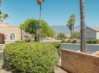 1952 W Demetrie Loop, Green Valley, AZ 85622