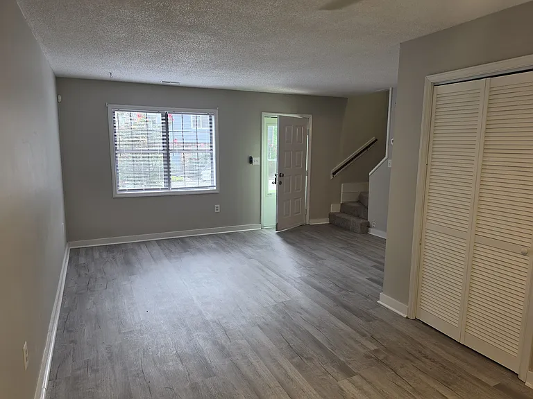 3622 Colchester St #8 — Photo 17