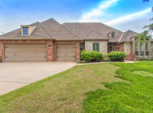 3904 N Ironwood Ct, Edmond, OK 73003