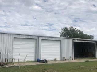 842 Frank Vacek Ln, Schulenburg, TX 78956