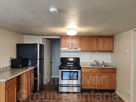 3rd image of 724 Strand Ave APT E