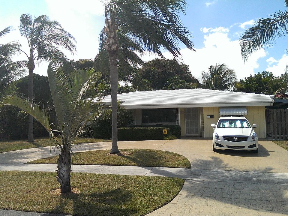 1st image of 381 SE 5th Ave