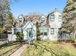 160 Huntington Ct, Gary, IN 46403
