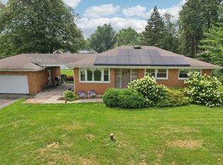 23W285 Armitage Ave, Glen Ellyn, IL 60137