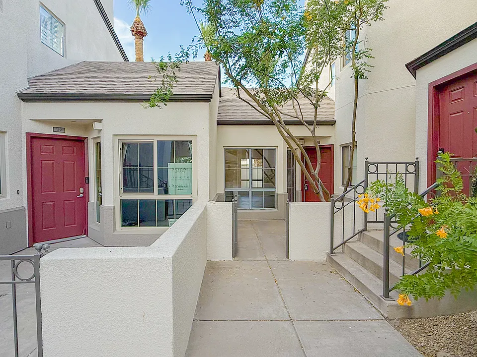 100 E Fillmore St #118