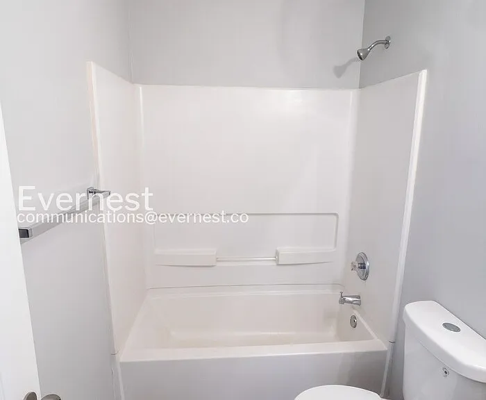 8641 Thomas Ln — Photo 19