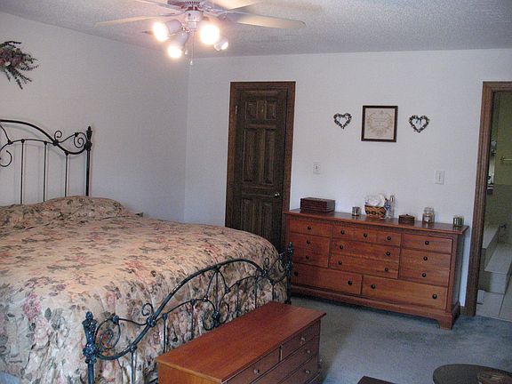 5th image of 1010 Seville Dr