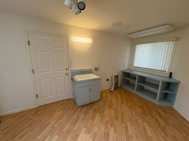 1714 Baker View Ct — Photo 29