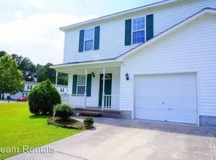 225 Winners Cir S, Jacksonville, NC 28546