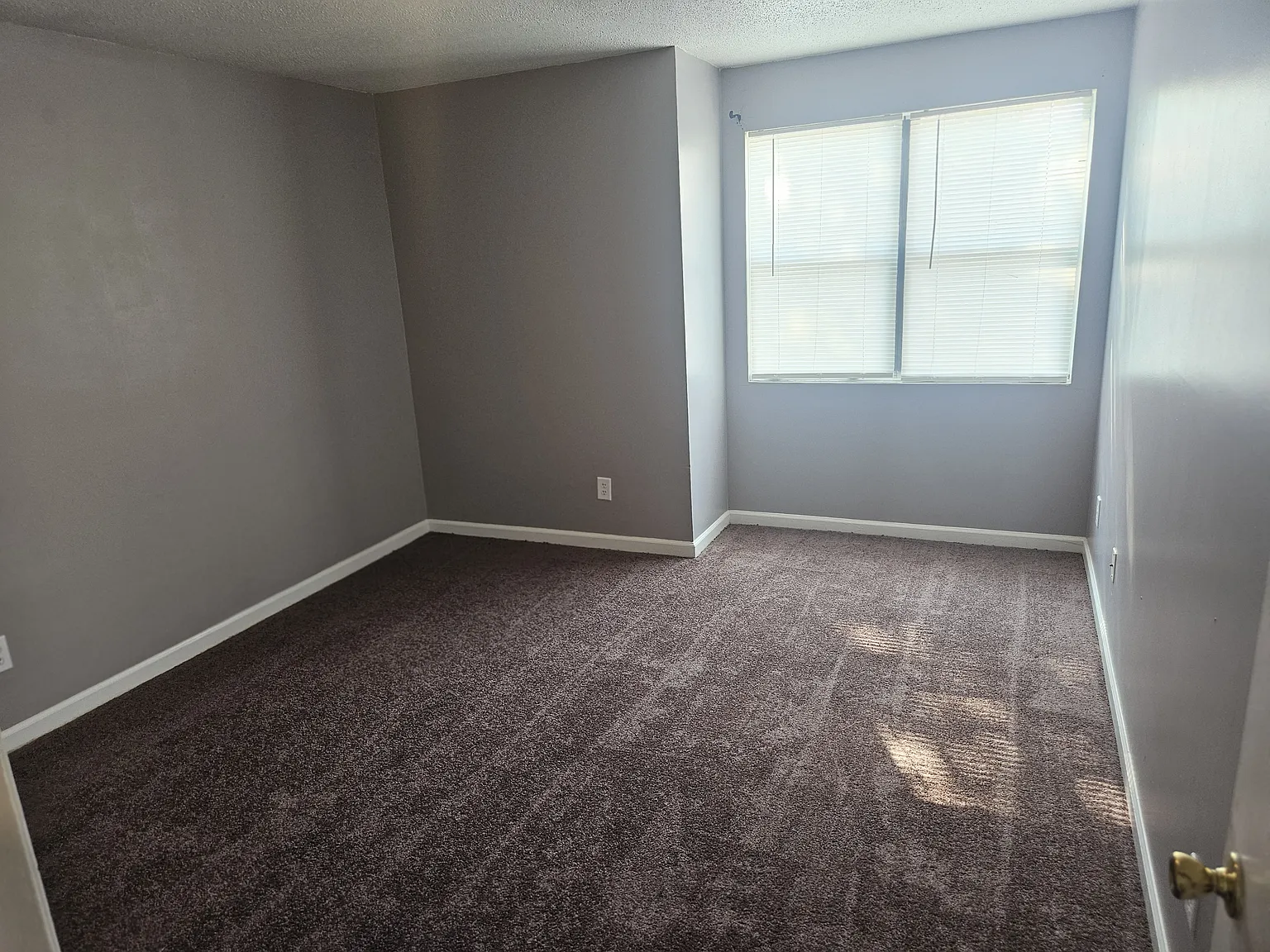 2 bed, 864 sqft, $895 — Photo 4