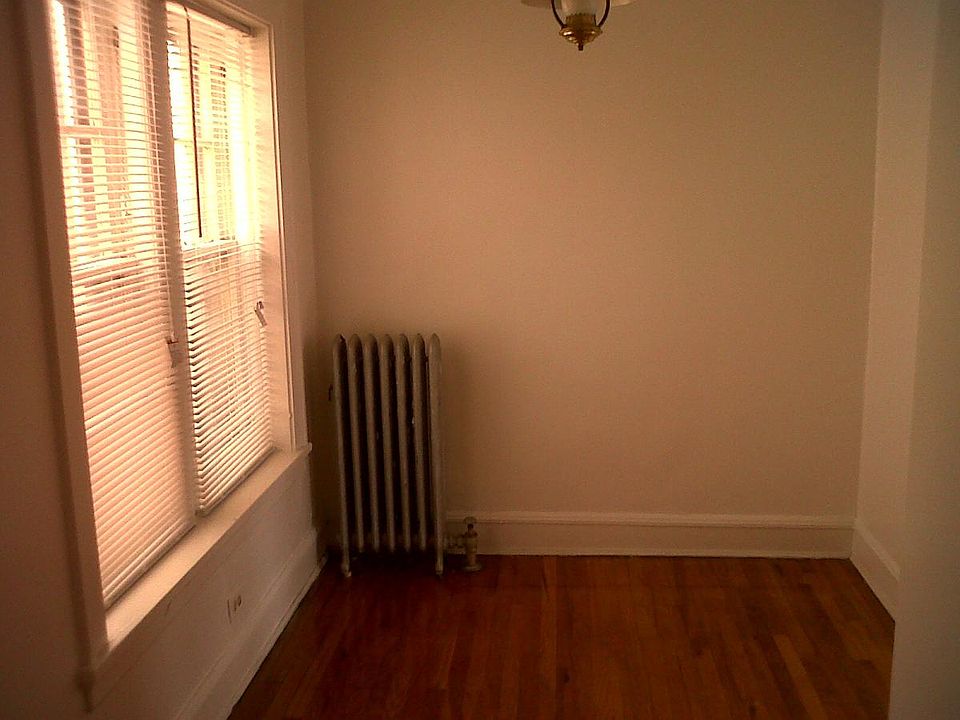 2nd image of 1320 Chicago Ave APT 6C