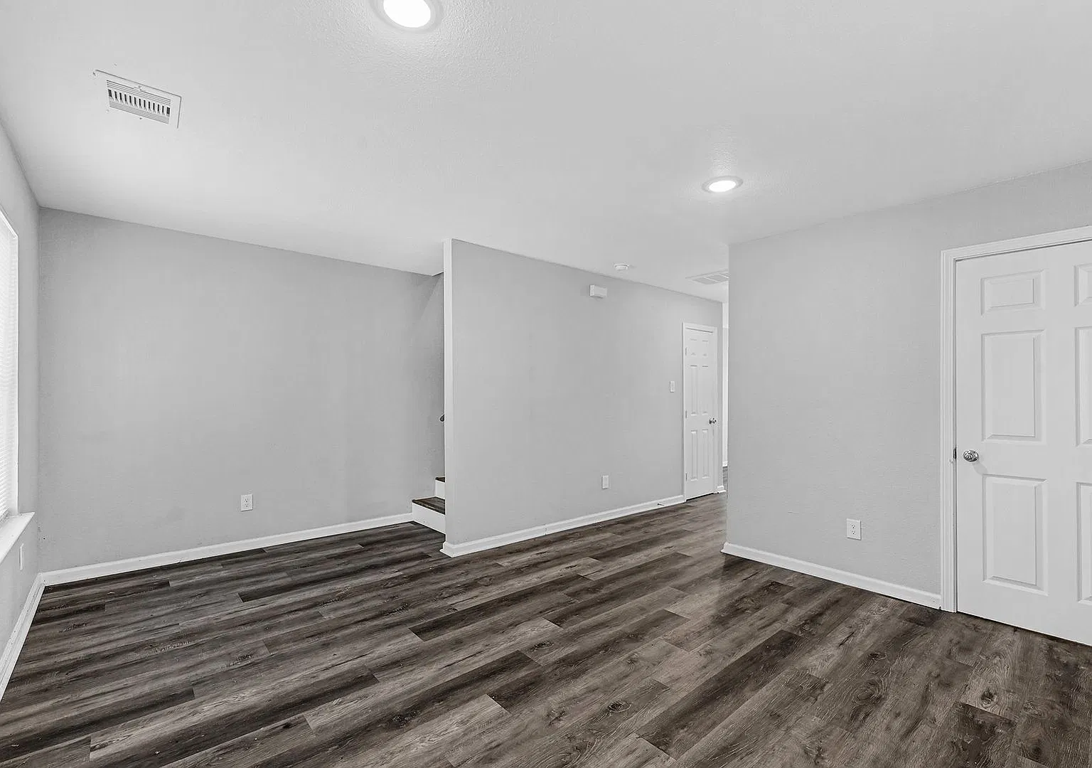 ASAP move in! Charming 3-Bedroom Home in the Heart of Conroe — Photo 4