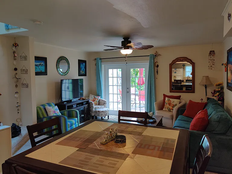 299 Chandler St #C — Photo 58