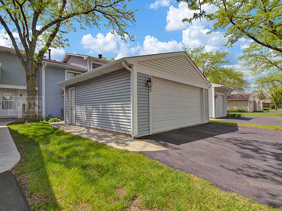 2nd image of 1060 Cumberland Ct