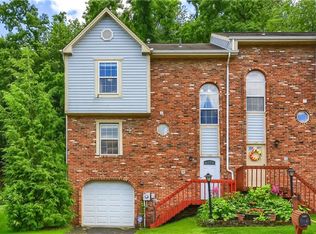 137 Villa Dr, Pittsburgh, PA
