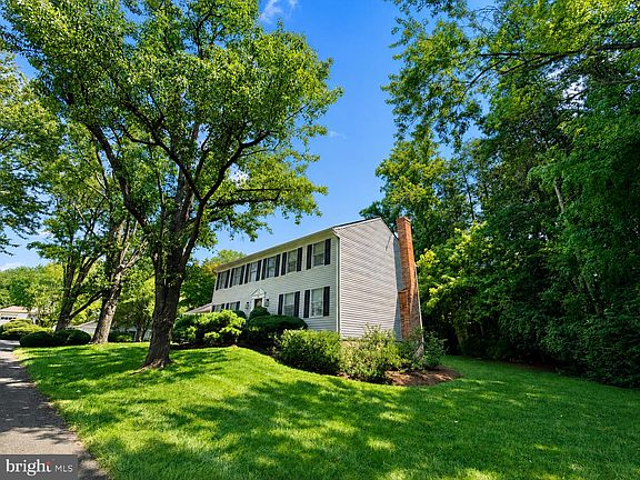 2nd image of 9703 Water Oak Dr