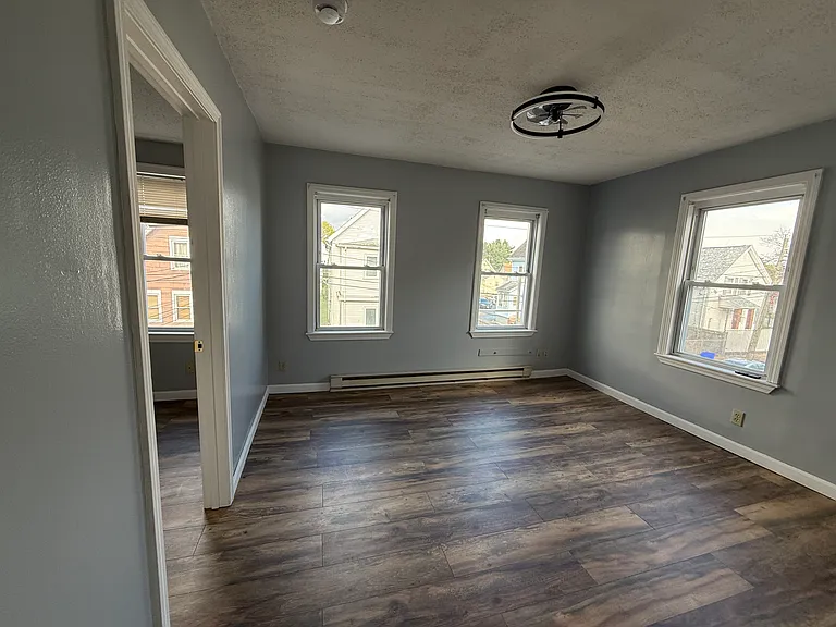 18 Meadow St #2 — Photo 6