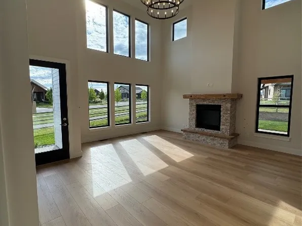 357 Swayback Ln, Bozeman, MT 59718