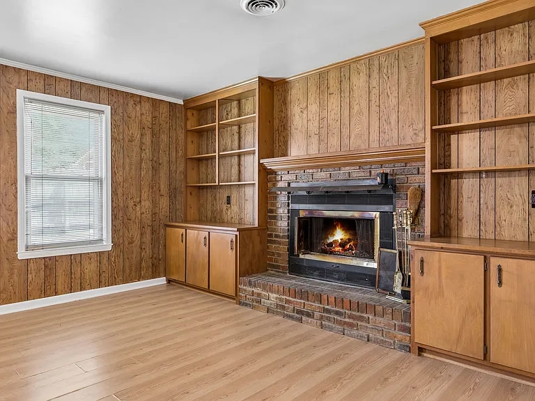 3317 Marcus Dr — Photo 16